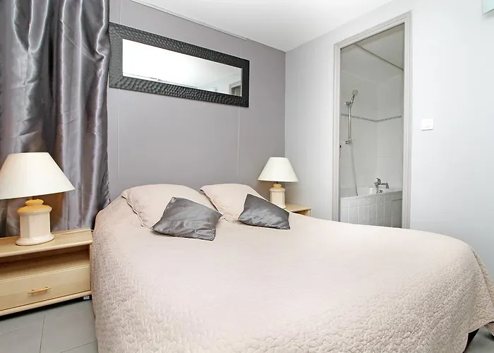 Semesterbostad Sophies Homes Panoramic Sea View And Pool Mandelieu